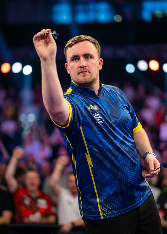 Darts Arena Champion