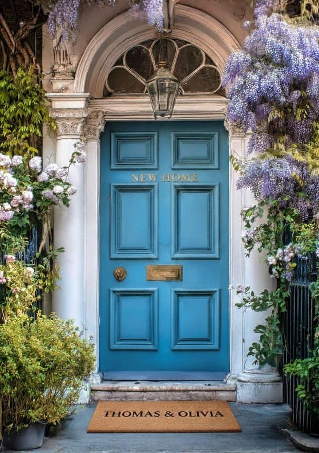 Blue wisteria entry